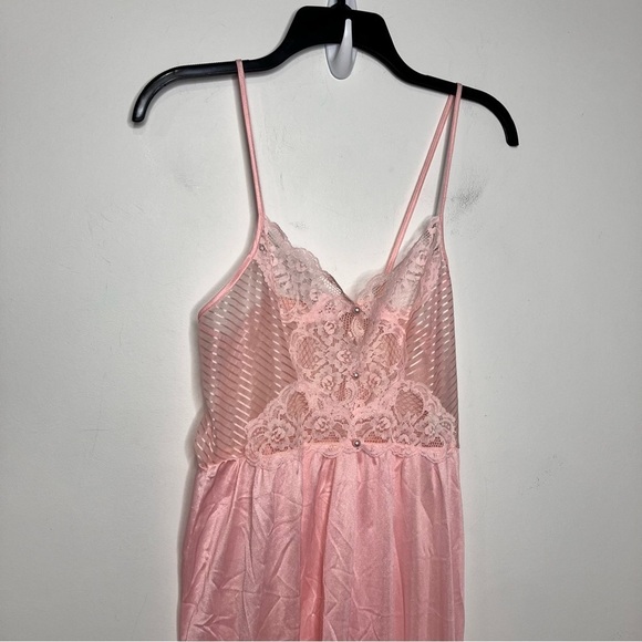 Vintage Undercover Wear lingerie long nightgown pink size medium made in the USA - Picture 2 of 8